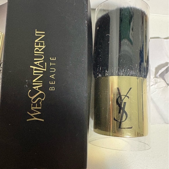 YSL makeup set - Picture 9 of 10